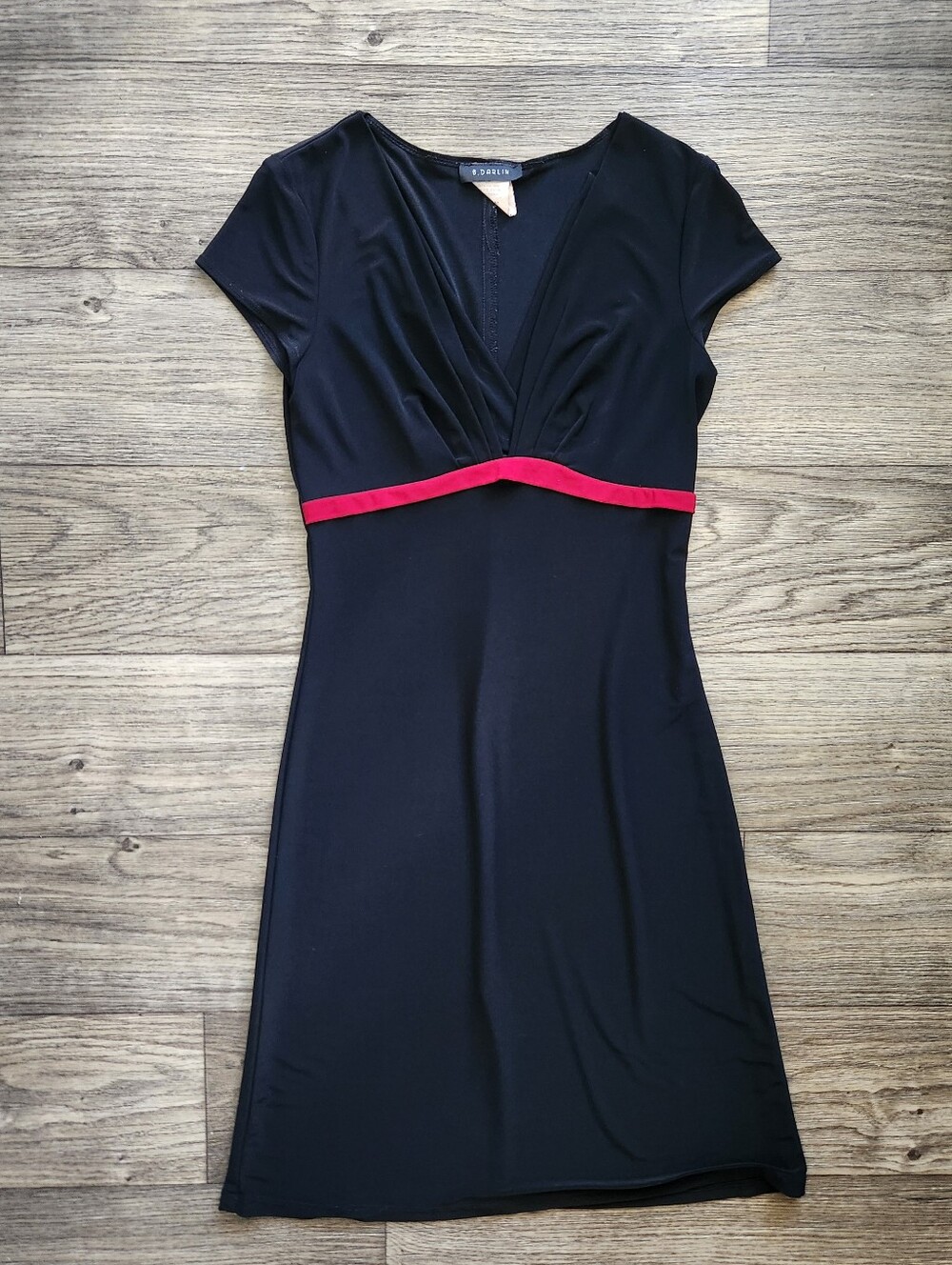 Vintage B. Darlin Black Minimalist Short Sleeved V Neck Midi Dress